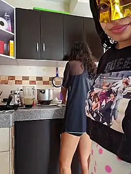 Snapshot of SexyLilyXO chatting on 02/25/25, 02:33 SexyLilyXO online show from 02/25/25, 02:33