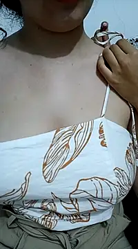 Snapshot of SexyLilyXO chatting on 03/05/25, 11:49 SexyLilyXO online show from 03/05/25, 11:49