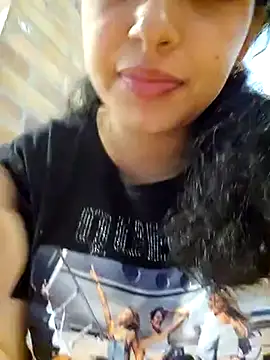 Snapshot of SexyLilyXO chatting on 03/11/25, 09:26 SexyLilyXO online show from 03/11/25, 09:26