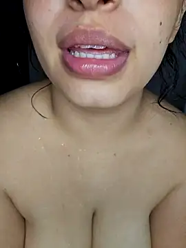 Snapshot of SexyLilyXO chatting on 03/12/25, 09:56 SexyLilyXO online show from 03/12/25, 09:56