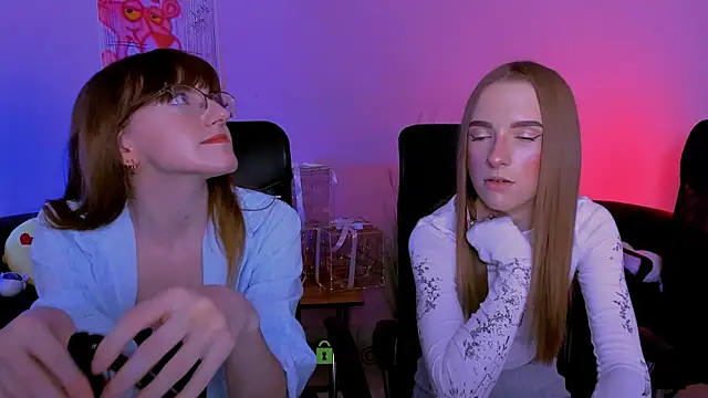 doll vey online show from 12/22/25, 02:08