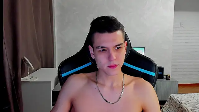 Snapshot of TravisRevas chatting on 03/04/25, 05:34 TravisRevas online show from 03/04/25, 05:34