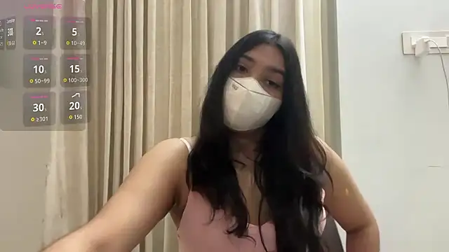 Snapshot of oviyakalra chatting on 10/14/25, 02:45 oviyakalra online show from 10/14/25, 02:45