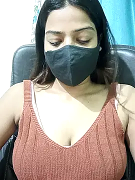 Snapshot of CRAZY__BITE chatting on 10/30/25, 10:10 CRAZY BITE online show from 10/30/25, 10:10