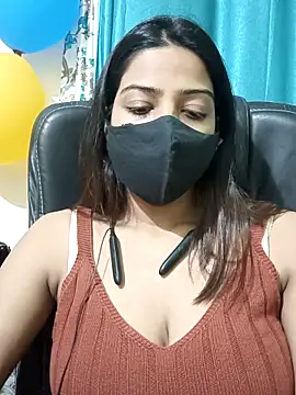 Snapshot of CRAZY__BITE chatting on 11/21/25, 06:28 CRAZY BITE online show from 11/21/25, 06:28