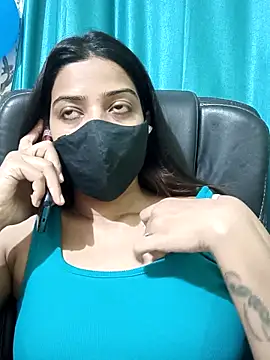 Snapshot of CRAZY__BITE chatting on 12/03/25, 01:20 CRAZY BITE online show from 12/03/25, 01:20