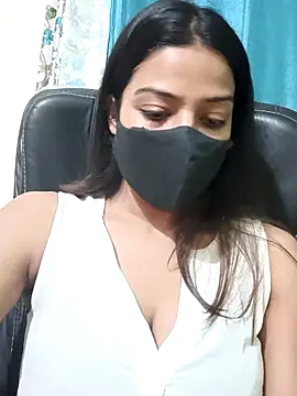 Snapshot of CRAZY__BITE chatting on 02/07/26, 09:29 CRAZY BITE online show from 02/07/26, 09:29