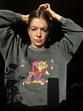 Snapshot of Rosemarie_Blu chatting on 11/13/25, 08:46 Rosemarie Blu online show from 11/13/25, 08:46