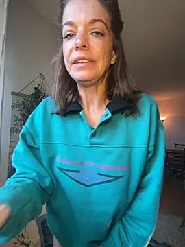 Snapshot of Rosemarie_Blu chatting on 11/15/25, 07:38 Rosemarie Blu online show from 11/15/25, 07:38