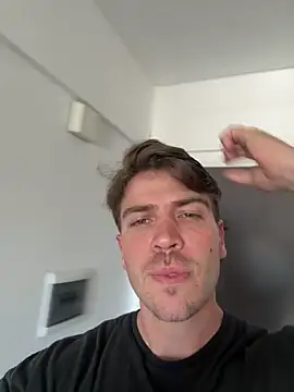 shuki0101 online show from 02/10/26, 03:16