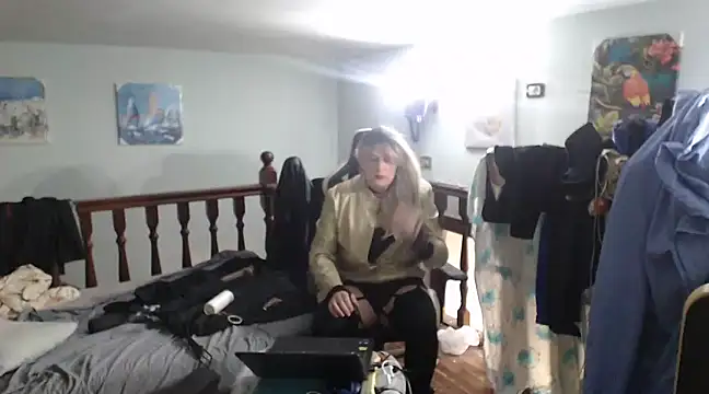 emmex671 online show from 02/09/25, 10:53