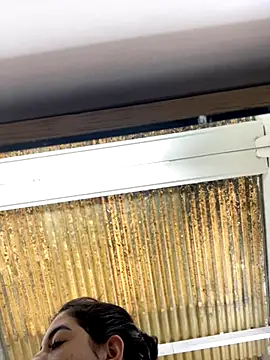 Snapshot of Madisson-Rivas chatting on 11/09/25, 02:59 Madisson-Rivas online show from 11/09/25, 02:59