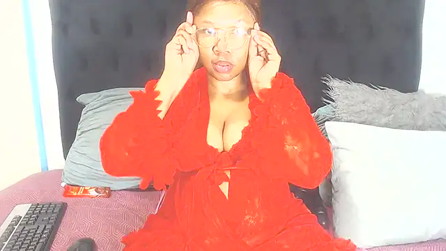 Snapshot of BootyClitQueen chatting on 07/11/26, 10:11 BootyClitQueen online show from 07/11/26, 10:11