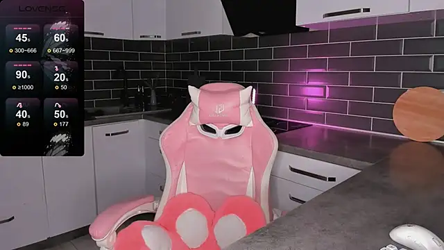 Snapshot of ShaiyaMinn3 chatting on 02/26/26, 05:23 ShaiyaMinn3 online show from 02/26/26, 05:23