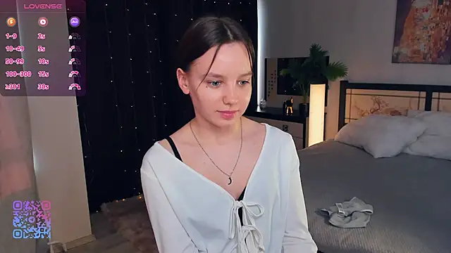 EdinaCordner online show from 03/08/25, 01:14