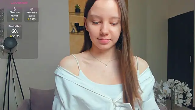 EdinaCordner online show from 11/08/25, 10:37