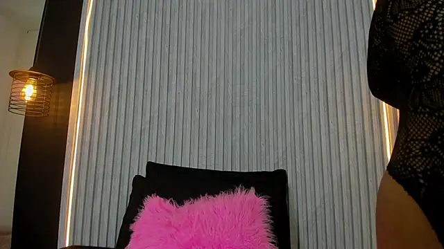 alahia betancurx online show from 01/13/26, 01:49