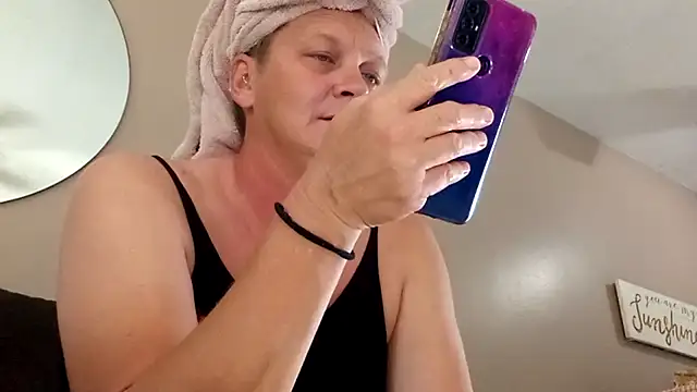 wetnwildforyou online show from 11/20/25, 08:19