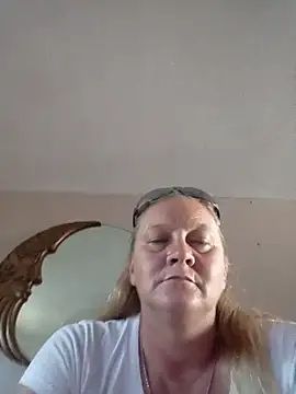 wetnwildforyou online show from 11/22/25, 09:03