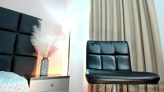 Snapshot of SeleneLujan chatting on 01/06/26, 11:58 SeleneLujan online show from 01/06/26, 11:58