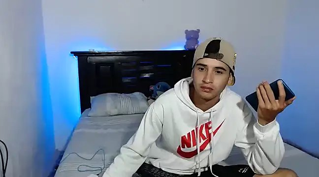 Snapshot of abrahamm_256 chatting on 02/27/25, 03:04 abrahamm 256 online show from 02/27/25, 03:04