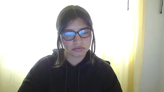 saralo   online show from 04/06/26, 06:42