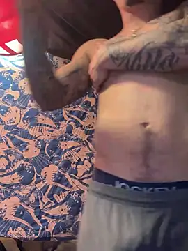 Snapshot of papiVilla23 chatting on 03/13/25, 03:54 papiVilla23 online show from 03/13/25, 03:54