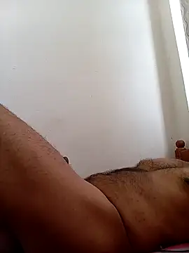 Snapshot of black77SL chatting on 11/23/25, 04:23 black77SL online show from 11/23/25, 04:23