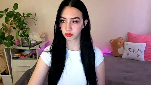 WildKittenX  online show from 05/24/26, 05:01