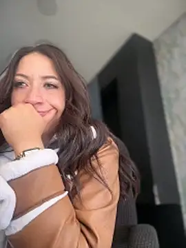 Mila LS online show from 12/13/25, 07:53