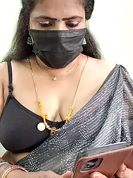 Snapshot of abinaya26 chatting on 03/04/25, 03:44 abinaya26 online show from 03/04/25, 03:44