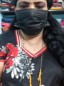 Snapshot of abinaya26 chatting on 03/06/25, 03:35 abinaya26 online show from 03/06/25, 03:35