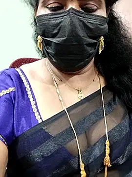 Snapshot of abinaya26 chatting on 10/31/25, 05:47 abinaya26 online show from 10/31/25, 05:47