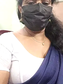 Snapshot of abinaya26 chatting on 11/29/25, 08:34 abinaya26 online show from 11/29/25, 08:34