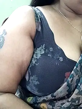 abinaya26 online show from 02/15/26, 11:41