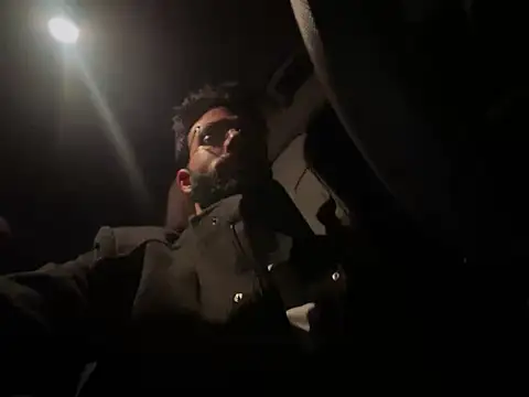 YJeromZCoxk online show from 03/12/25, 11:33