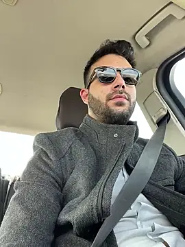 YJeromZCoxk online show from 03/22/25, 07:47