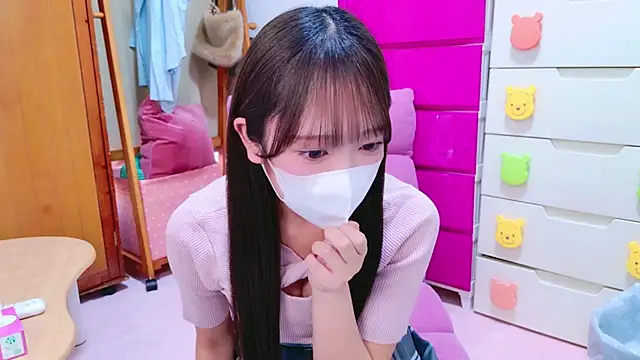 Snapshot of Oo_aki chatting on 02/27/25, 08:28 Oo aki online show from 02/27/25, 08:28