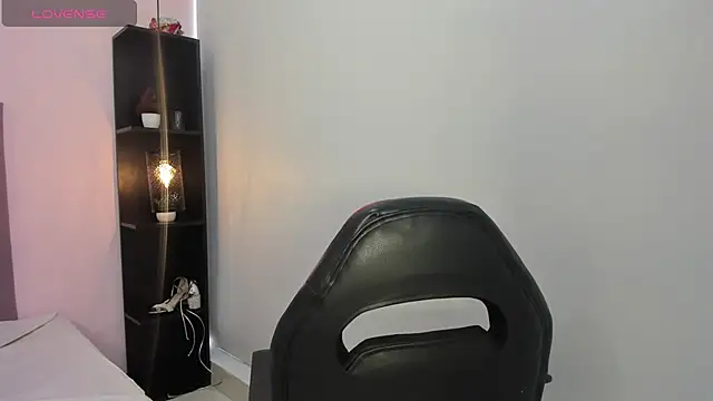 Bonniie 22 online show from 03/18/25, 07:53