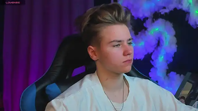 Jean Wilsons online show from 11/24/25, 11:10