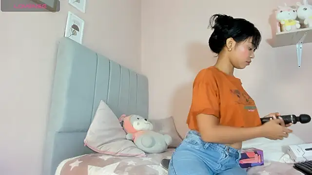 mary cute9 online show from 11/19/25, 11:32