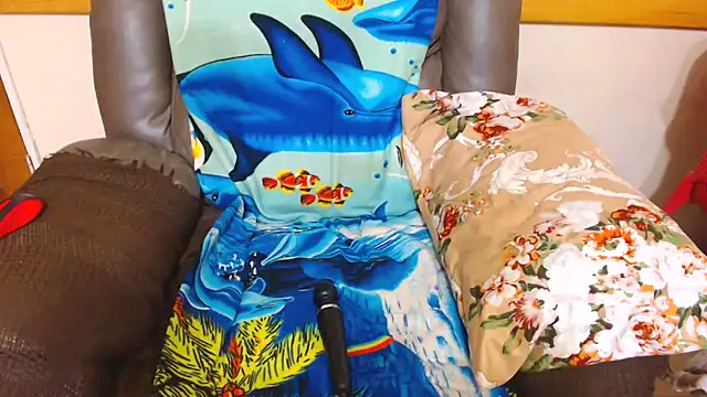 ChocolateClit online show from 11/28/25, 03:14