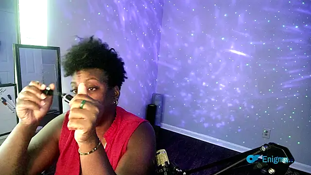 lovelyenigma365 online show from 02/18/26, 06:48