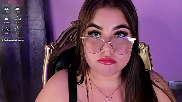 MadissonLee   online show from 11/12/25, 07:24