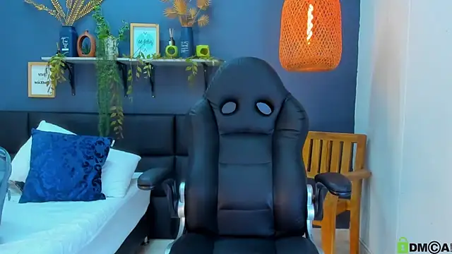 yessila parker online show from 01/17/26, 10:42