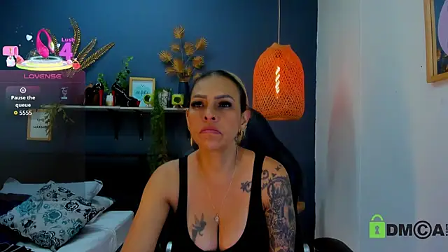 yessila parker online show from 04/26/26, 08:45