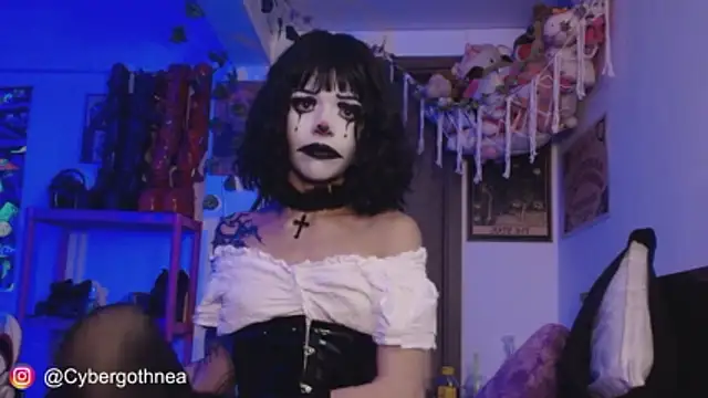  mollycrystal online show from 04/10/26, 05:45