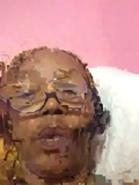 Ladyzee25 online show from 11/24/25, 04:45