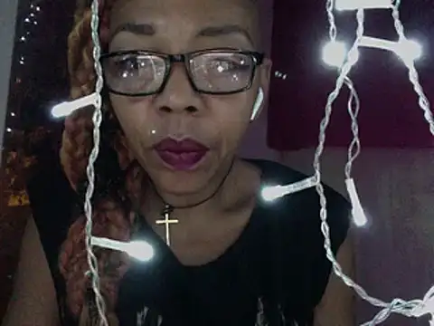 Ladyzee25 online show from 03/28/26, 09:31