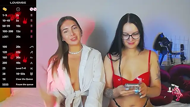 Snapshot of Miss_Vic chatting on 11/16/25, 03:28 Miss Vic online show from 11/16/25, 03:28